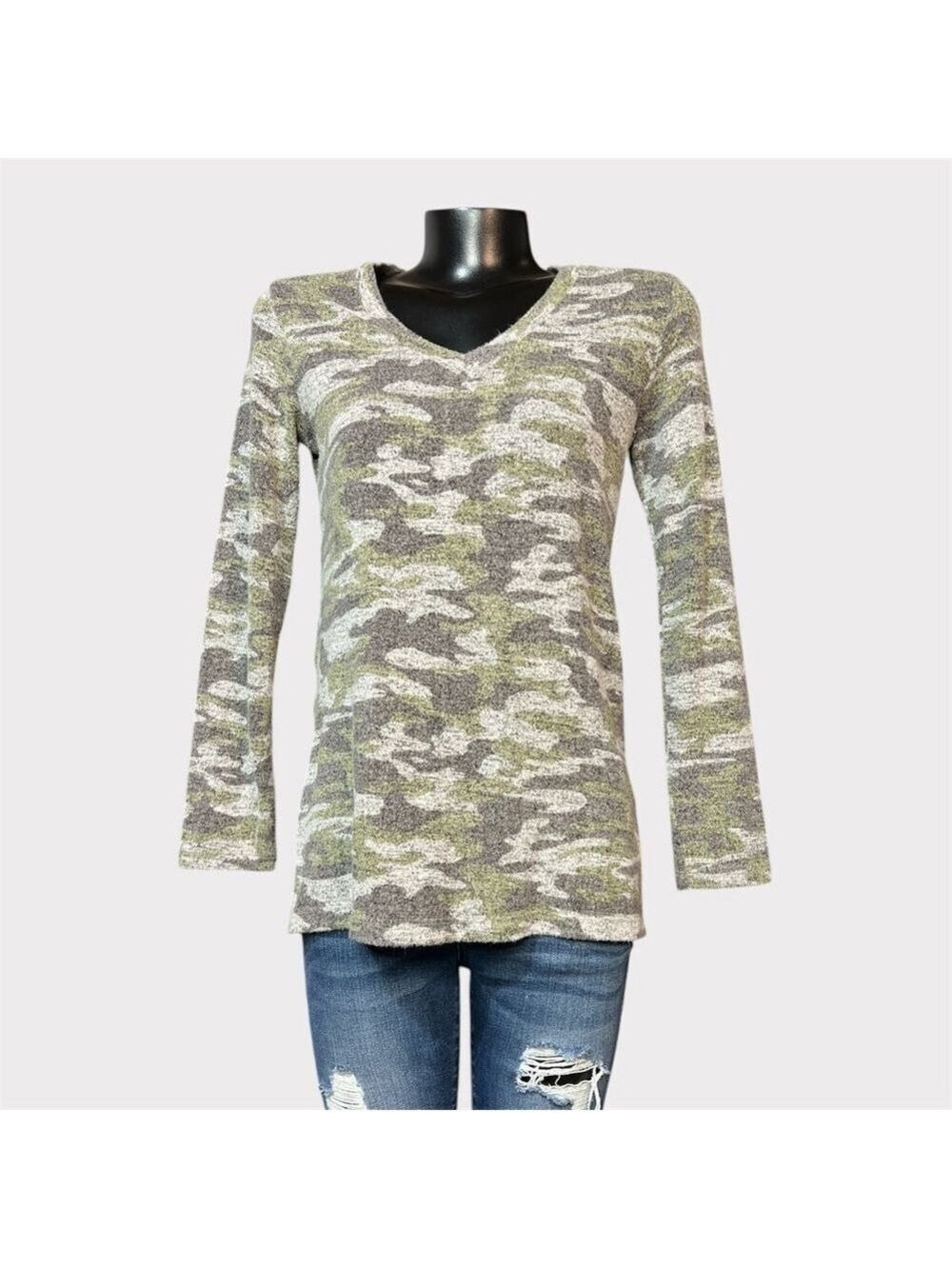 Bobeau NEW Lightweight XS Tunic Sweater Long Sleeved V-Neck Soft Camo Green Army